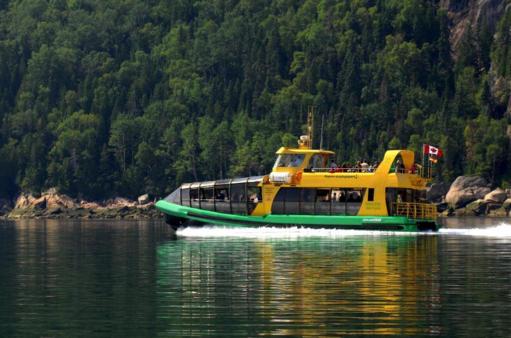 Motel De L'Anse A L'Eau タドゥサック エクステリア 写真